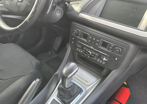 Citroen C5 cena 12200 przebieg: 207923, rok produkcji 2011 z Zagórz małe 121